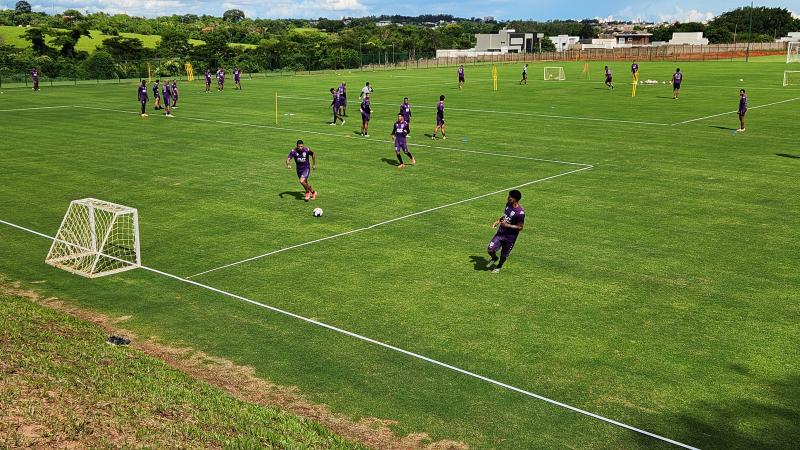 Grupo teve que encarar mais de oito horas de viagem e hoje já estava de volta aos treinos