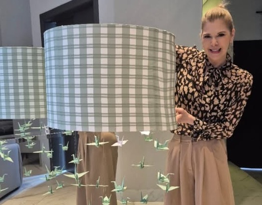 Arquiteta Alessandra Bertipaglia se inspirou em dobraduras de Tsuru, para criar o pendente