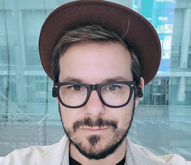 Dan Rosseto é formado em Comunicação pela Unoeste