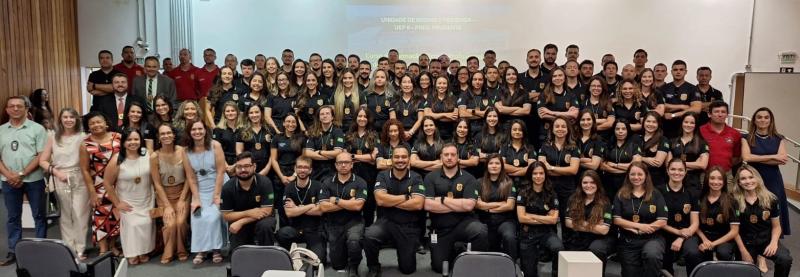 Novos policiais civis participaram de formatura, em Prudente, na semana passada