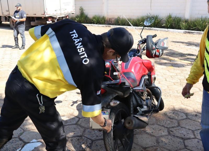 Veículos utilizados para transporte remunerado passarão por vistoria da Semob