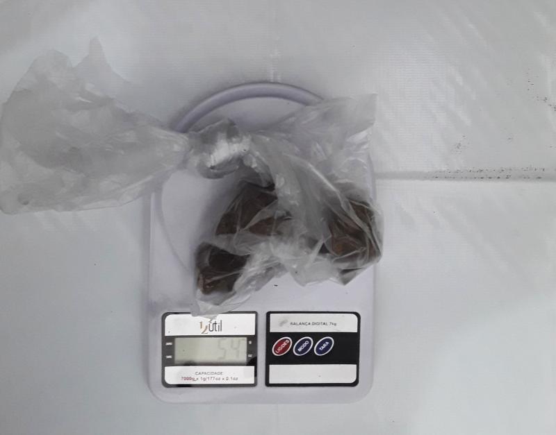 Genitora de preso surpreendida com maconha em Pacaembu foi apresentação no Plantão de Adamantina