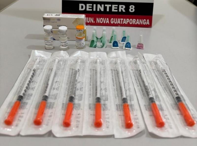 Ampolas, seringas e agulhas foram recolhidas em ação da Delegacia de Nova Guataporanga