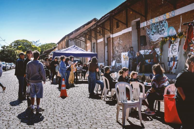 Evento ocorre neste sábado, em dois períodos, em frente ao Galpão da Lua