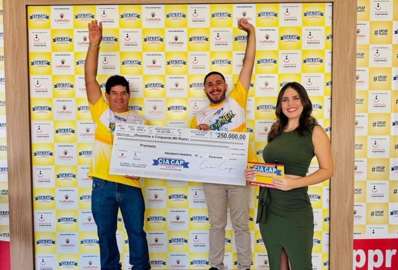 Daniel Cursi e Carlos Eduardo Camero de Souza dividiram a premiação de R$ 250  mil