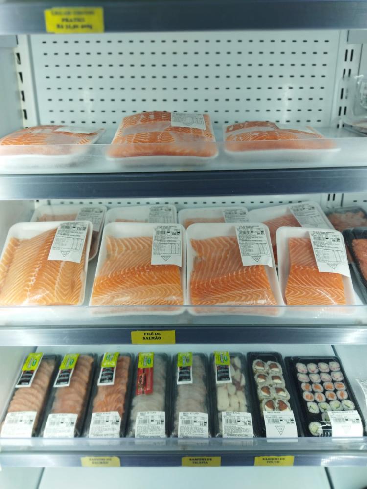 Peixaria Navio: consumidores procuram mais por filé de tilápia, salmão, pintado, cação e sardinha