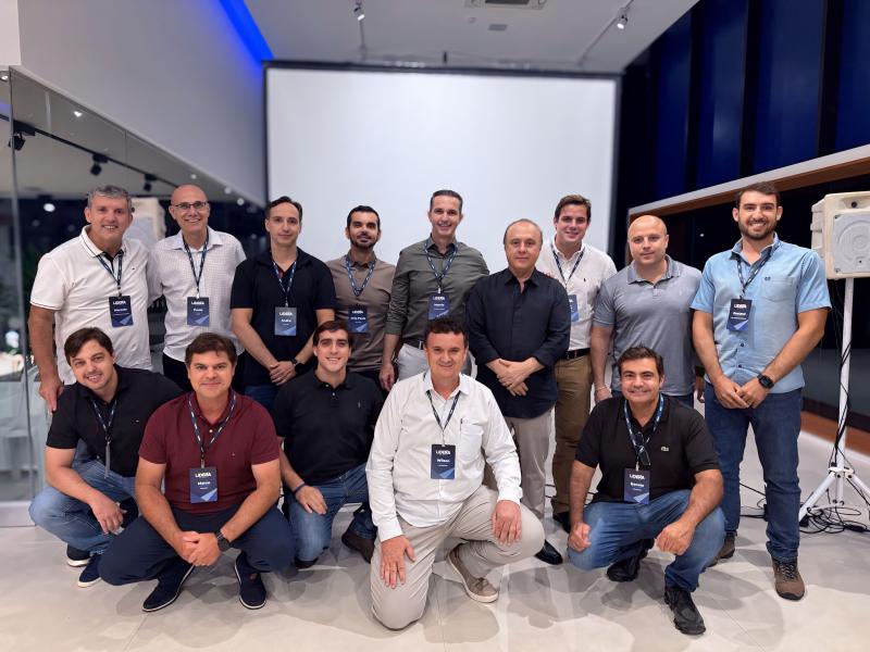 Diretoria do Grupo Lidera com prefeito de Andradina