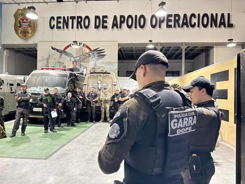 Mandados foram cumpridos por 49 policiais civis, na capital paulista, Embu das Artes e Taboão da Serra
