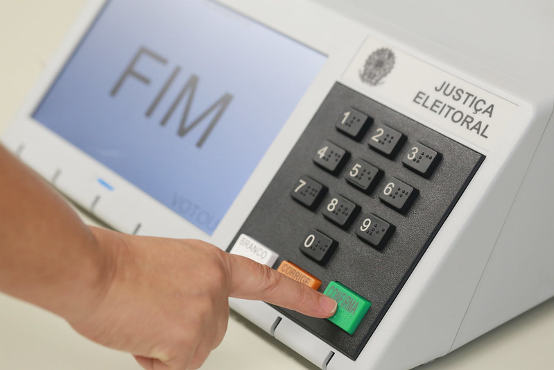 Quem estiver com título de eleitor invalidado não poderá ir às urnas nas eleições de outubro
