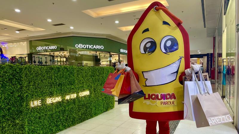 Descontos de até 80% marcam “Liquida Parque”