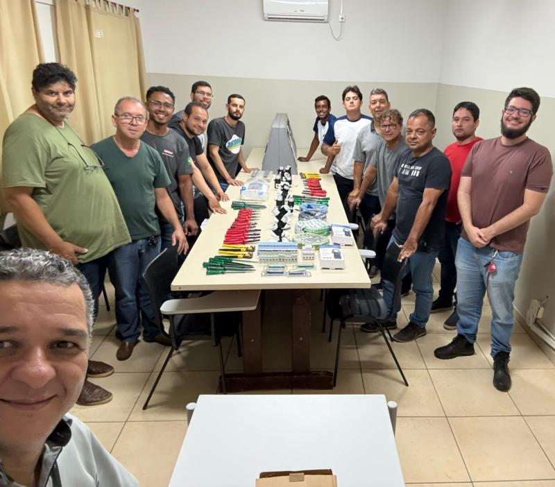 Prefeitura de Pirapozinho oferece curso profissionalizante de elétrica predial
