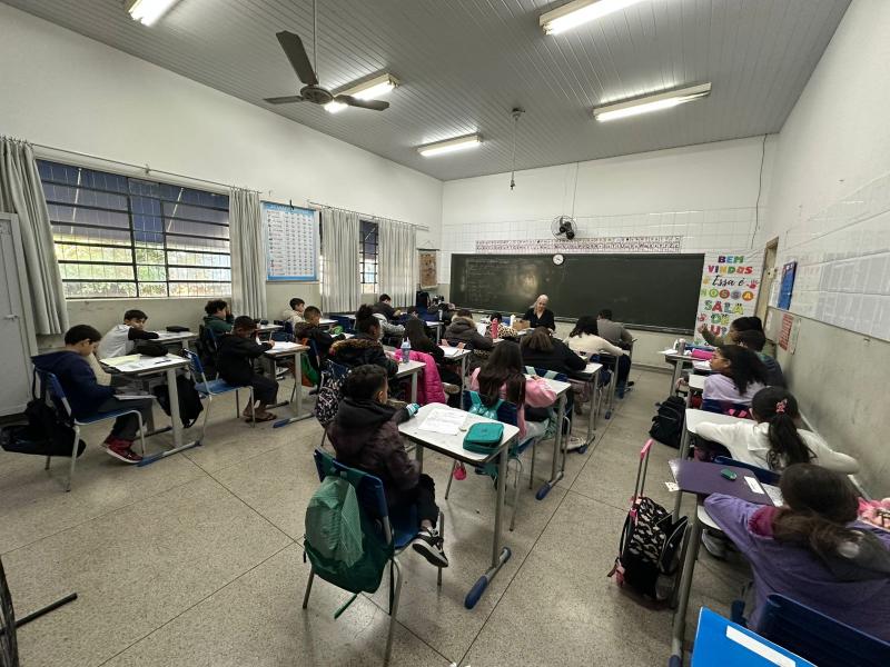 Rede municipal de ensino recebe pedidos até 31 de março