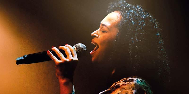 Black Piano sobe ao palco com um show de MPB que reúne músicos afro-brasileiros