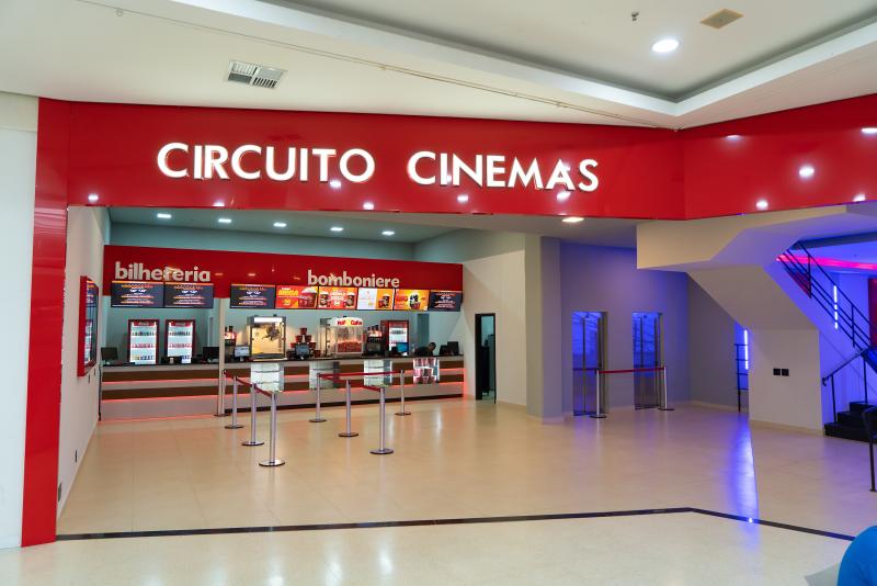 Filme será exibido no Circuito Cinemas; para participar, basta trocar uma caixa de bombons por um ingresso
