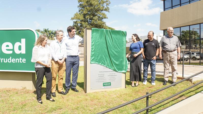 Diretoria eleita para triênio 2026/2029 participou do descerramento da placa do novo prédio
