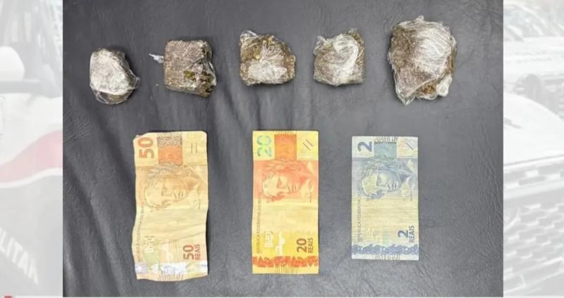 Homem de 39 anos foi preso com maconha e dinheiro, em Presidente Epitácio