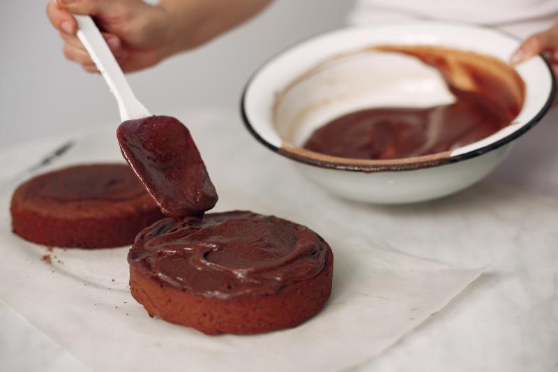Curso terá aulas práticas sobre técnicas essenciais da confeitaria