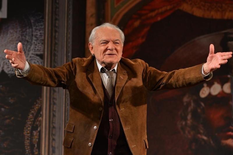 Othon Bastos, ícone da dramaturgia brasileira com mais de 80 trabalhos na TV e cerca de 80 filmes no cinema