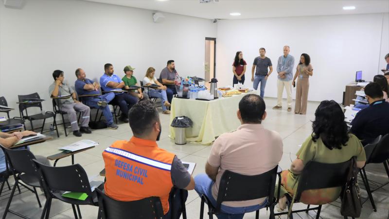 Prefeitura, Energisa e operadoras discutiram segurança de cabos de telecomunicação em Prudente