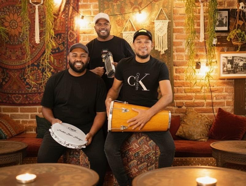 Abrindo o fim de semana, grupo Identidade sobe ao palco da Área de Convivência hoje, às 16h