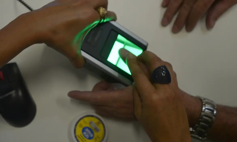 Cadastro de biometria é um dos serviços oferecidos no atendimento itinerante