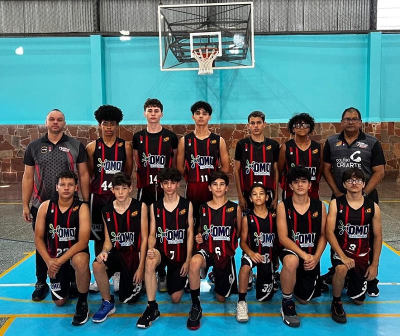 Equipes masculinas enfrentaram o Edney Marília no Ginásio Irmão Policarpio, em Marília, e saíram com a vitória