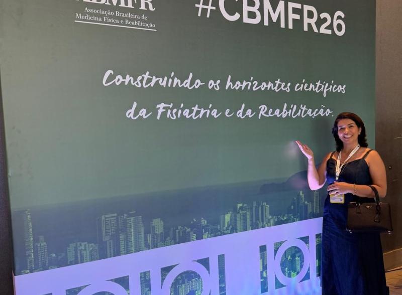A fisioterapeuta Vanessa Macorini Bezerra, diretora das clínicas Neurofisio, no XXX Congresso Brasileiro de Medicina Física e Reabilitação