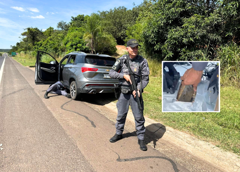 Patrulheiros localizaram 38 tijolos de entorpecente escondidos em assoalho de veículo