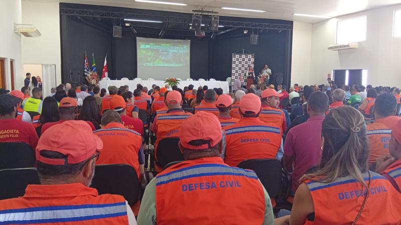 Anfiteatro Municipal de Regente Feijó recebe representantes dos 53 municípios do oeste paulista