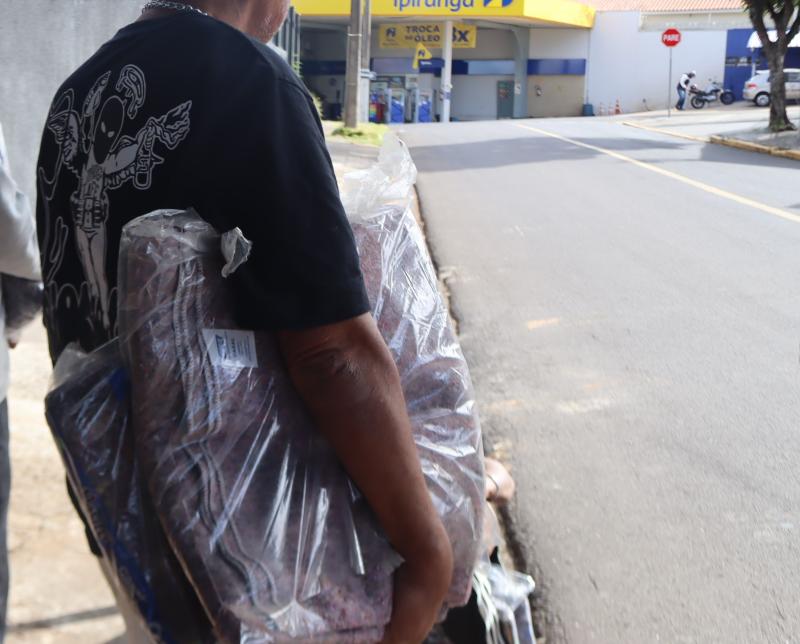 SAS disponibiliza agasalhos, cobertores e mantas para pessoas em situação de rua