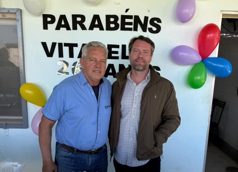 Nilson Vitale e seu filho Nilsinho, diretores do Vitapelli