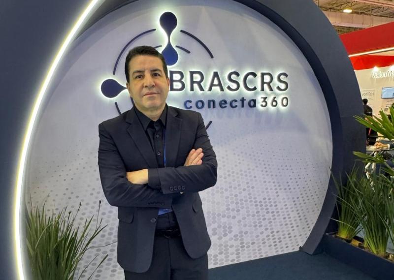 Dr. Cláudio Vieira, do Hospital Visare, no Congresso Brasileiro de Catarata 2026