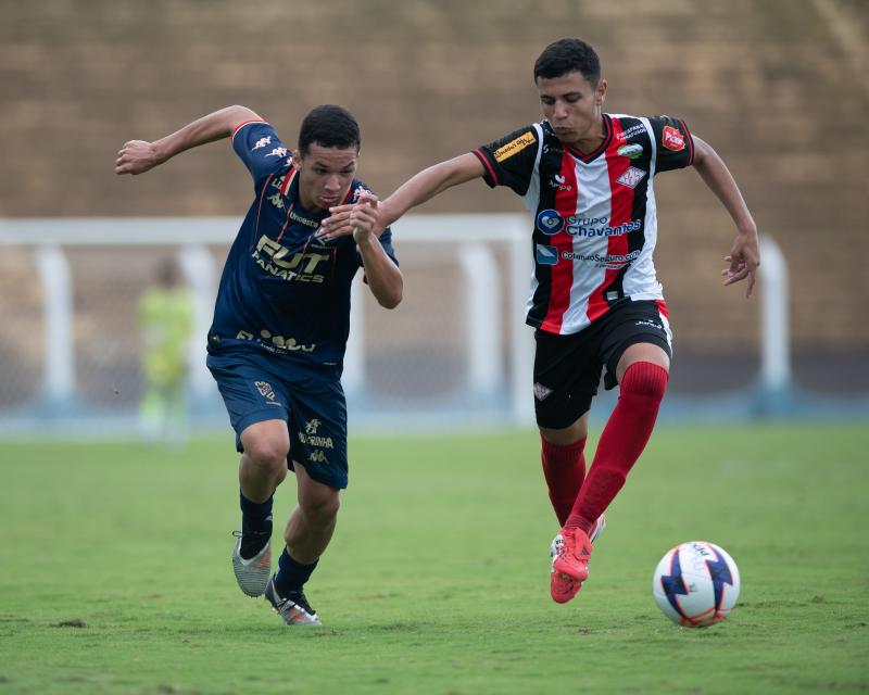 No Sub-15, partida ficou no 0 a 0, sábado, contra a Santacruzense