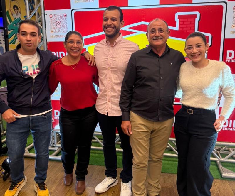 Gabriel Gibante, embaixador da prova, com a família Dida Ferramentas