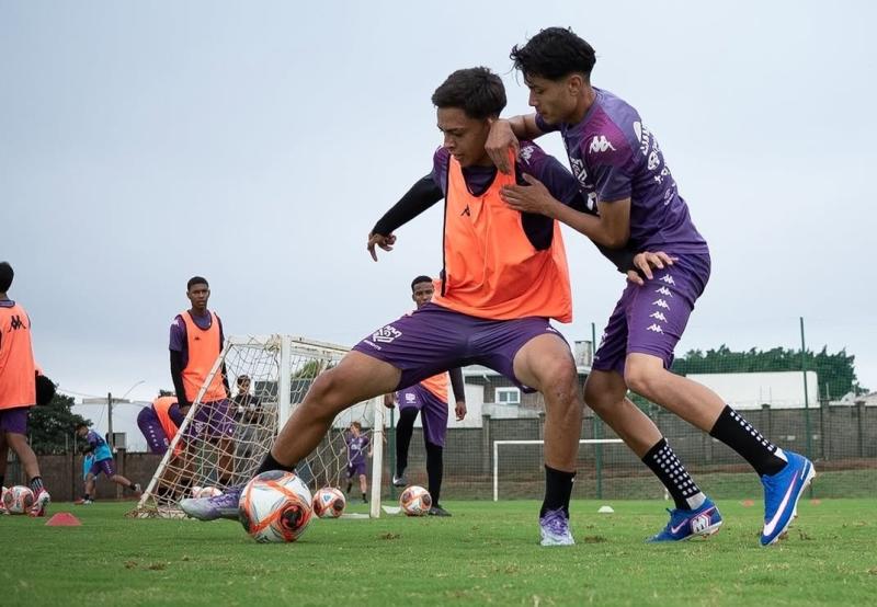 Time do Sub-17 tem 1 ponto vai em busca a primeira vitória