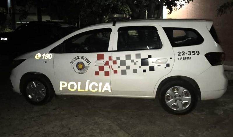 Homem foi conduzido pela PM ao Plantão Policial, onde permaneceu à disposição da Justiça