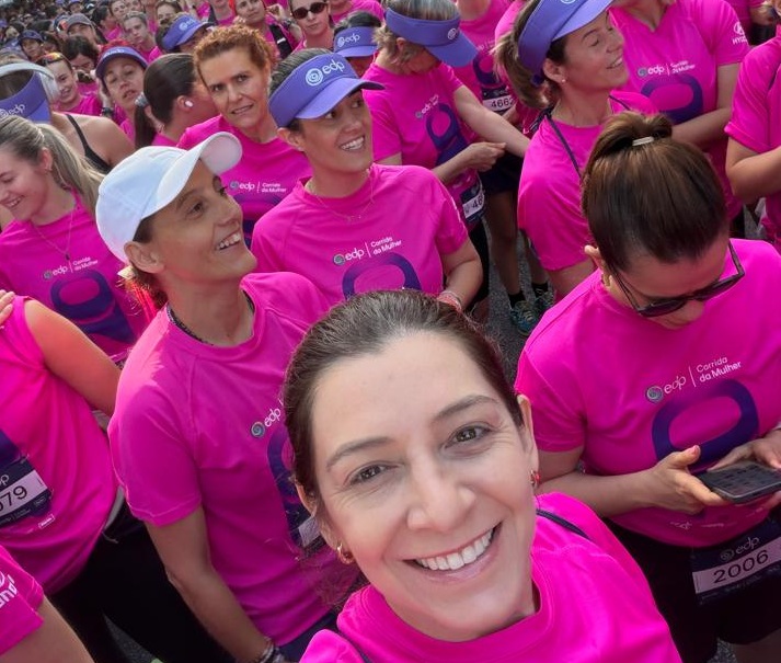 Advogada Kelly Parizzi representou o grupo “Vem Correr Vizinha”, na corrida só de mulheres em prol do Instituto do Câncer do Porto