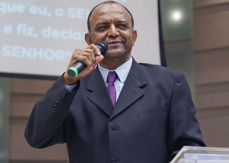 Pastor Paulo Emílio