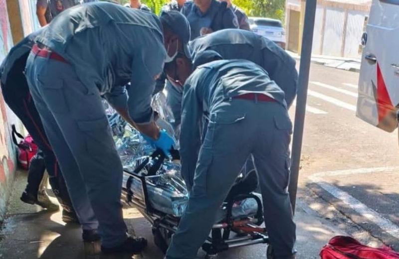 Equipes de resgate e do Same compareceram ao local para prestar os primeiros socorros