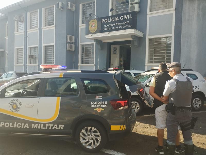 Homem de 44 anos tinha três mandados de prisão em aberto