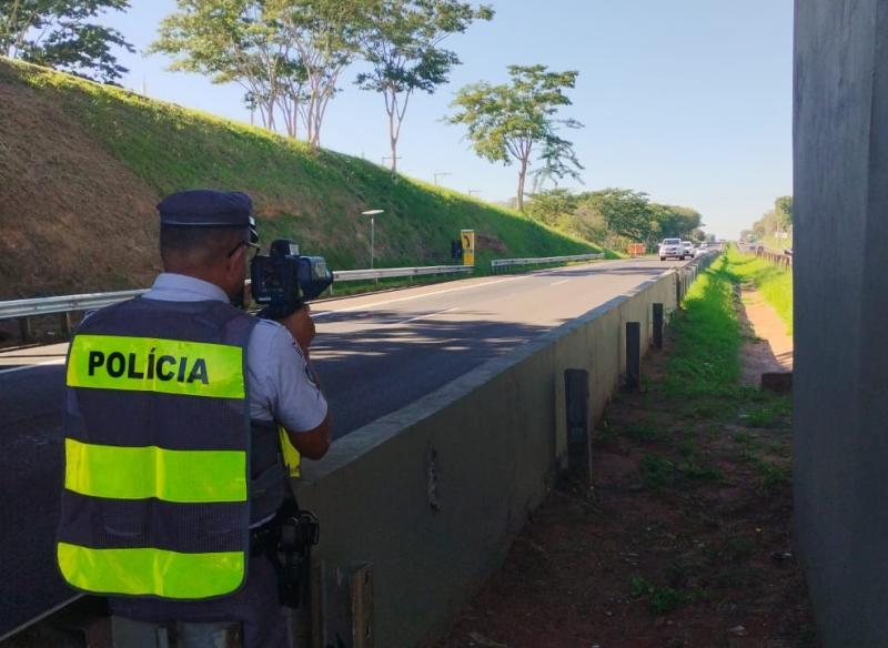 Do total, 954 autuações de trânsito foram feitas por meio de imagens de radar
