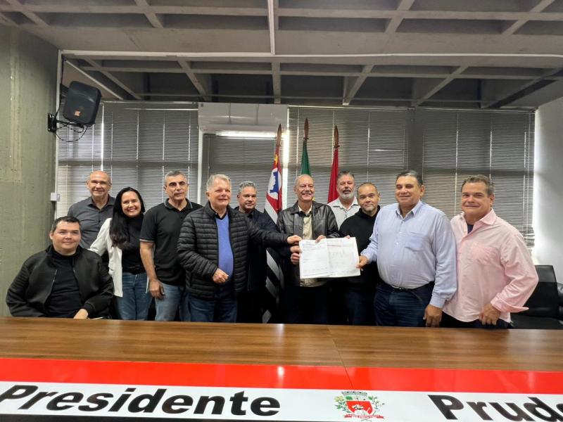 Projeto executivo de duplicação da Estrada Vicinal Ângelo Rena foi apresentado nesta segunda