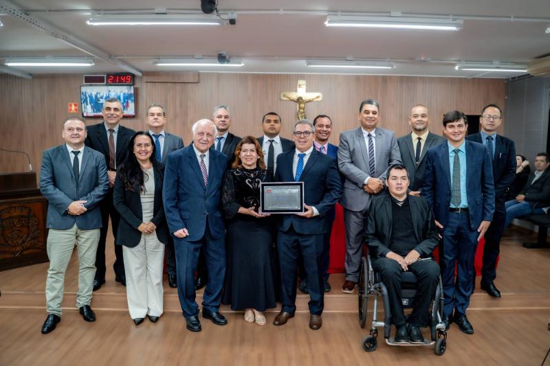 Presidente do Sicoob Paulista é homenageado com Cartão de Prata