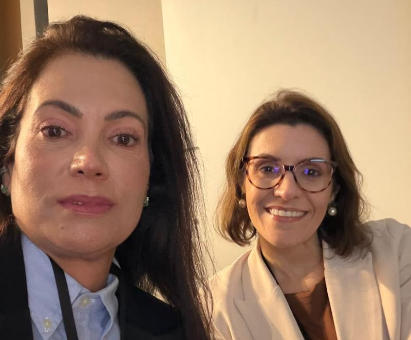 Débora Guardachoni Funada e Monica Campanharo durante a prestigiada Imersão Cupola Lançamentos