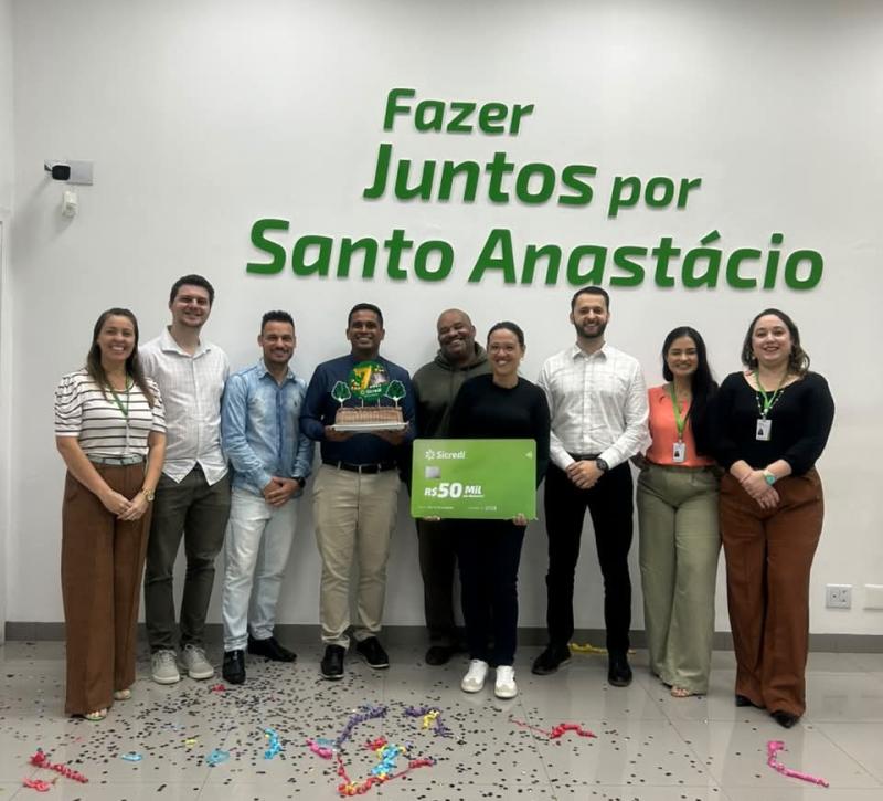 Os empresários Aline Souza e Marcelo Vieira, de Santo Anastácio, sorteados no Seguro de Vida