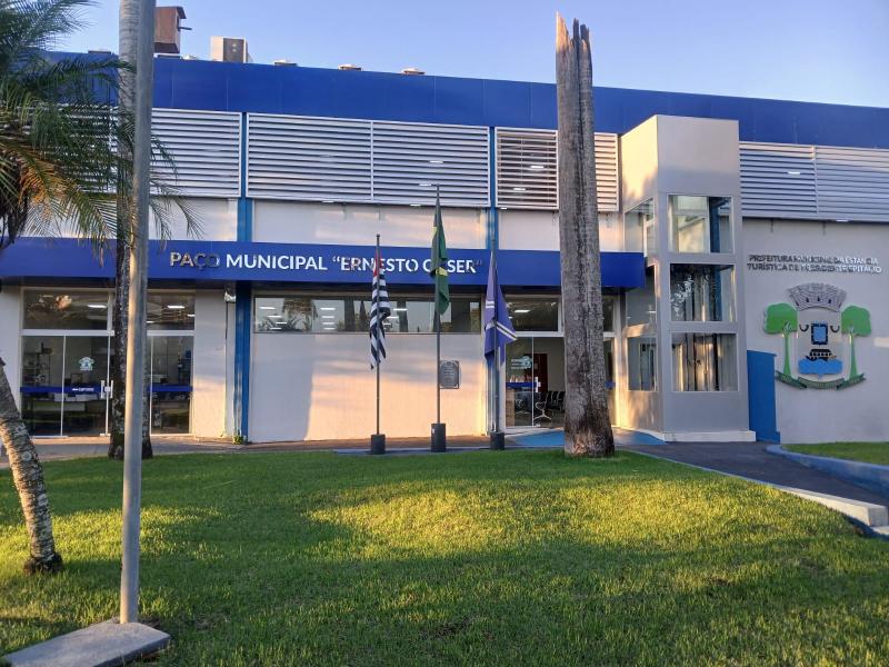 Antecipação do 13º salário fortalece comércio local, aponta Prefeitura
