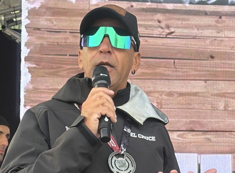 Alessandro Medeiros, triatleta carnívoro que compete o Ultraman totalmente em jejum