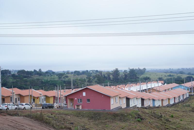 Apresentação do pacote ocorreu durante entrega das chaves de 203 moradias em Pirapozinho
