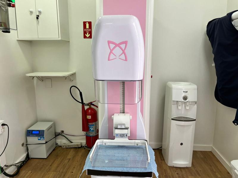 Carreta oferece mamografias gratuitas para mulheres a partir de 35 anos