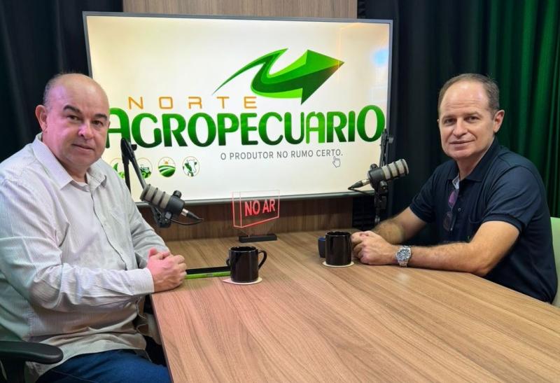 Gerente de pecuária da CFM, Tamires Miranda Neto (à dir), durante entrevista com o jornalista Cristiano Machado, editor do Norte Agropecuário 